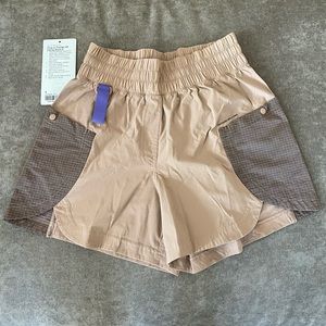 Lululemon 🍋 Hiking Short HR
